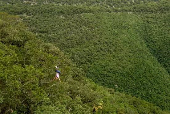 Ecoproparks. Gran tirolesa en Janambres.