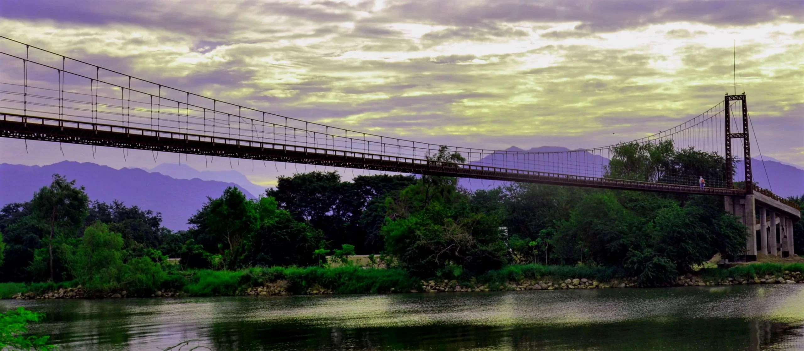 Ecoproparks. Puente Mayan de Ecoproparks.