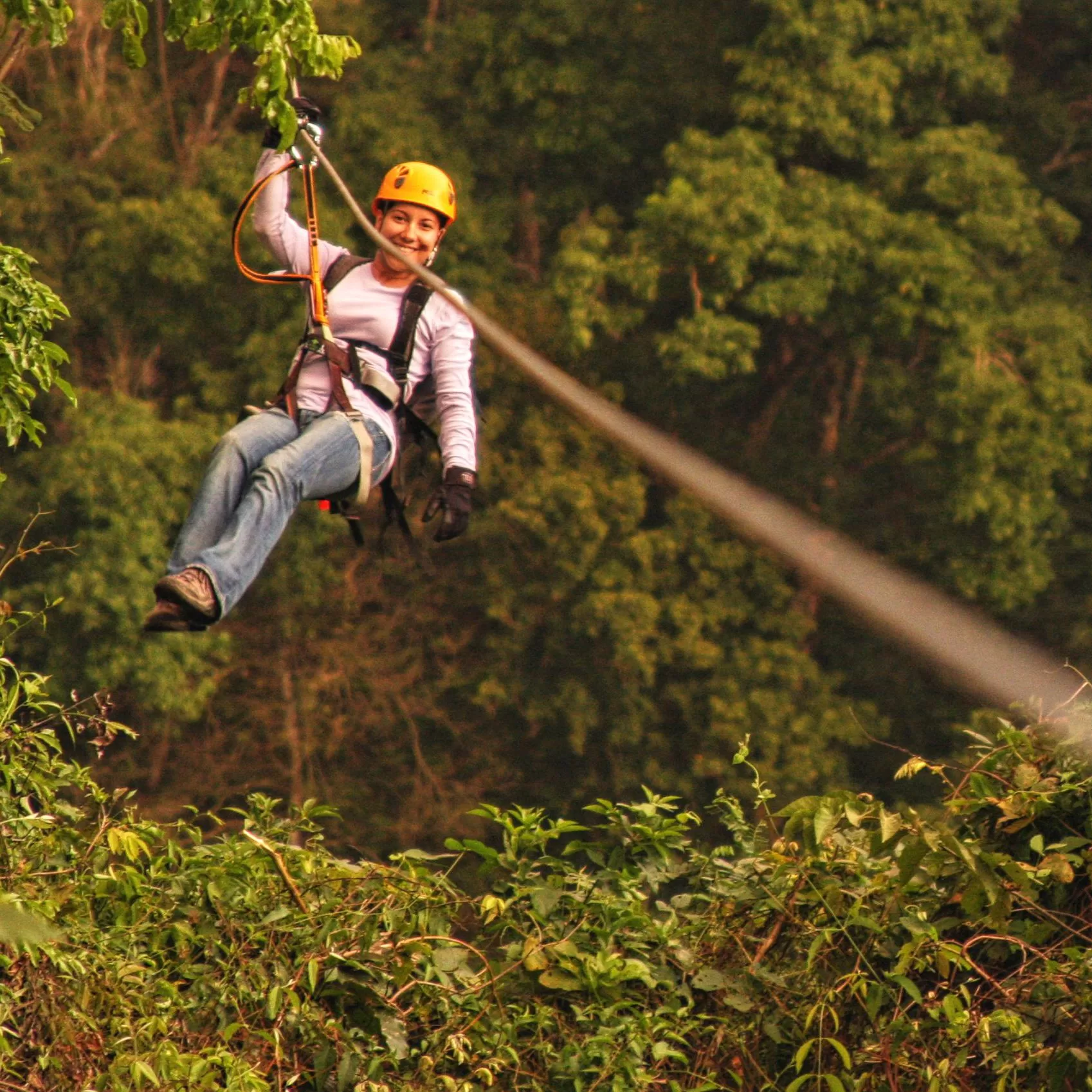 Ecoproparks. Banner de celular de Canopy Tour San Juan Lachao.