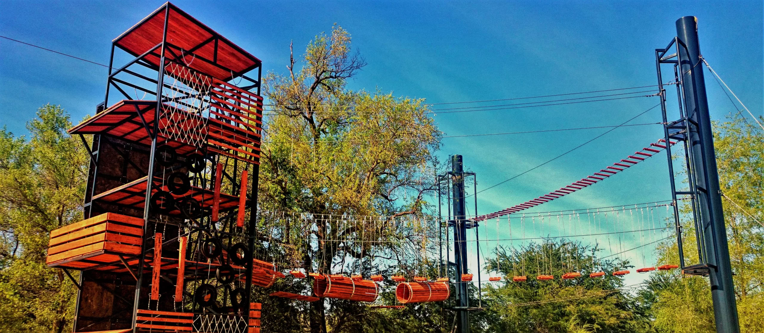 Ecoproparks. Vista de construcciones de Parque La Galera.